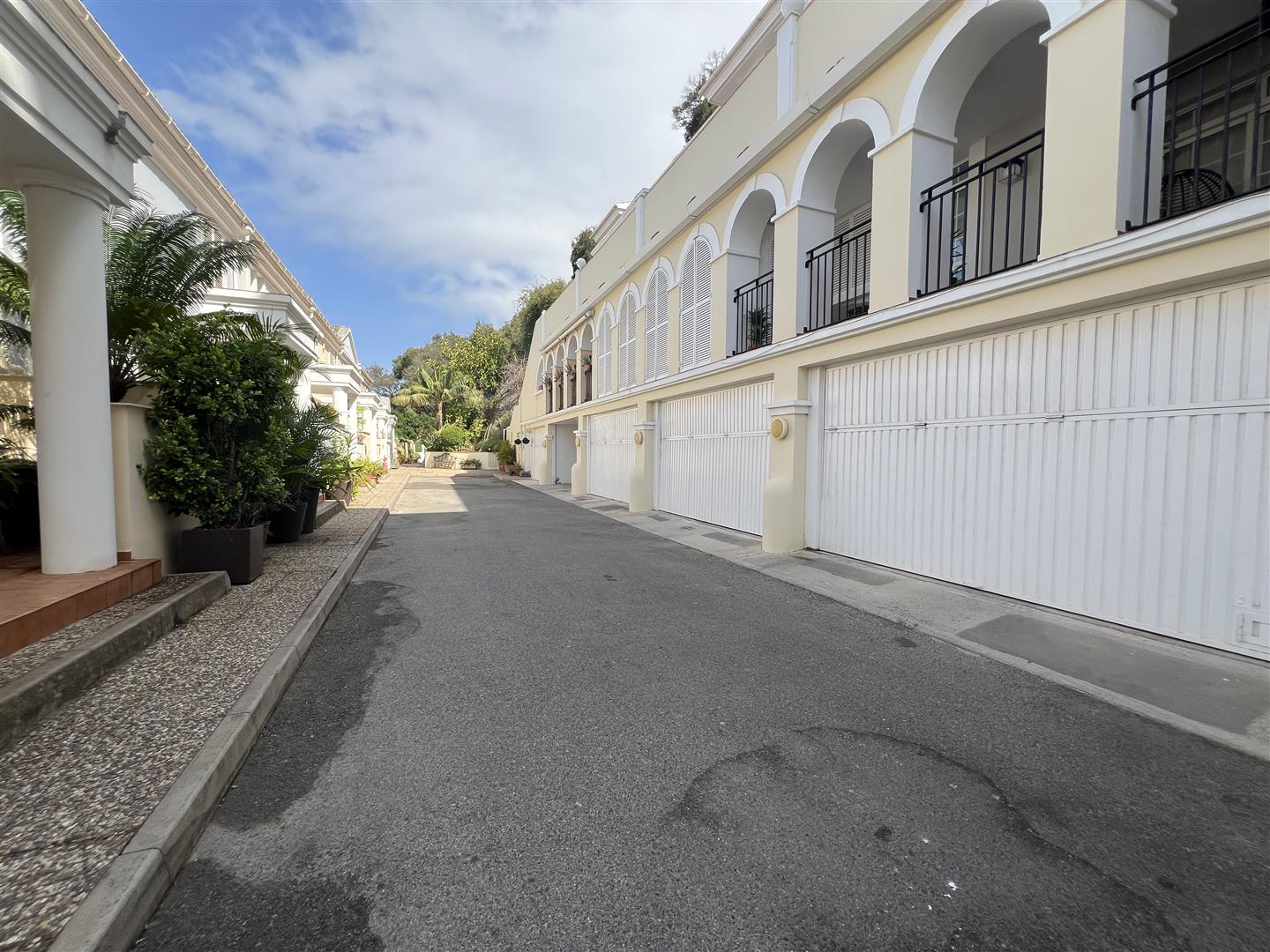 Image of Apartment - 4 Bedrooms - 2 Bathrooms for Sale in Sunset Close-Gibraltar, Image 25